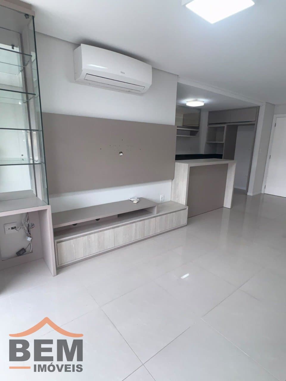 Apartamento para Locação com 2 quartos e 85m² no bairro Fazenda, em Itajaí