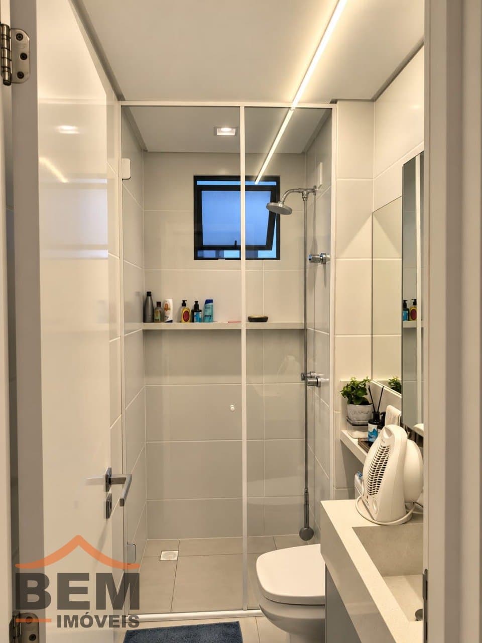 Apartamento para Venda com 3 quartos e 85m² no bairro Vila Operária, em Itajaí