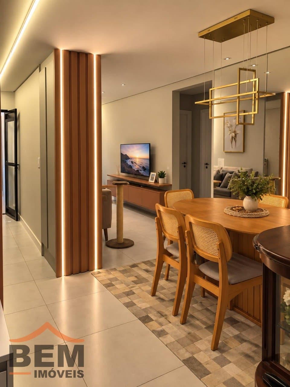 Apartamento para Venda com 3 quartos e 85m² no bairro Vila Operária, em Itajaí