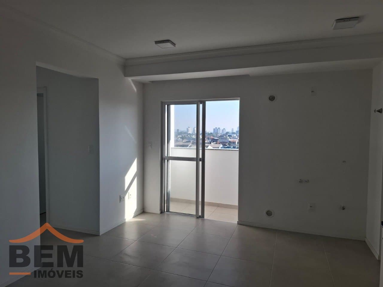 Apartamento para Locação com 2 quartos e 52m² no bairro São Vicente, em Itajaí