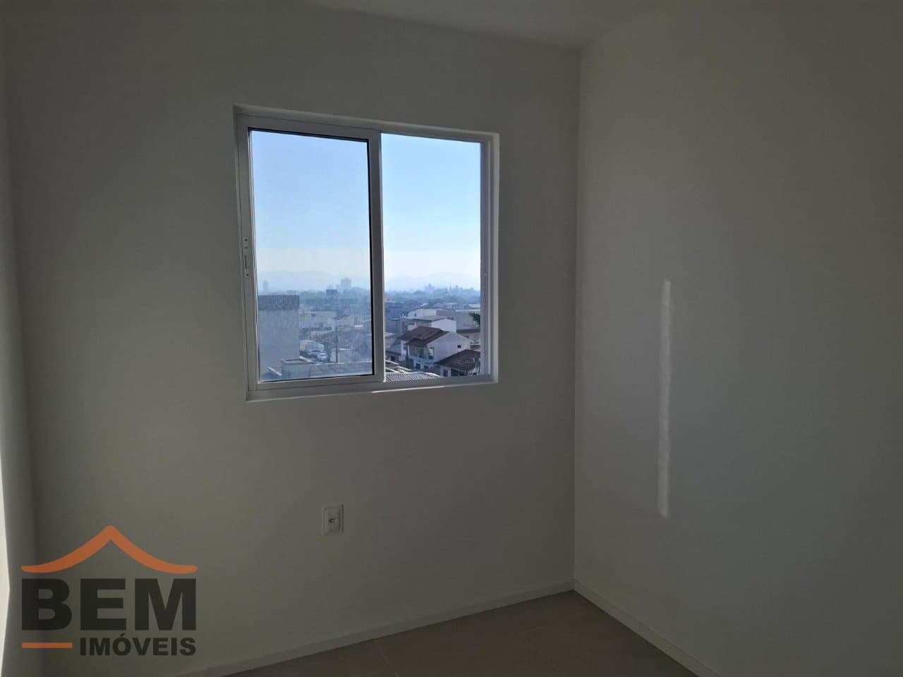 Apartamento para Locação com 2 quartos e 52m² no bairro São Vicente, em Itajaí