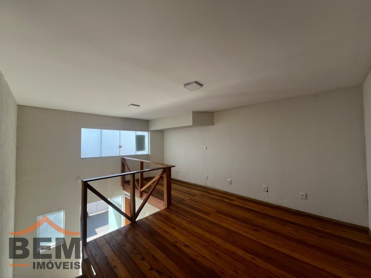 Kitnet para Locação com 1 quarto e 30m² no bairro Cordeiros, em Itajaí