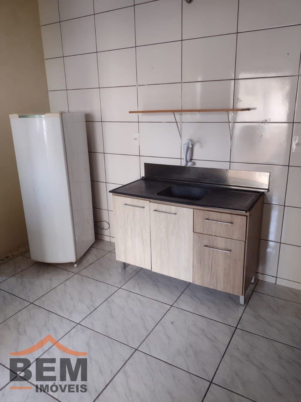 Kitnet para Locação com 1 quarto e 25m² no bairro Fazenda, em Itajaí