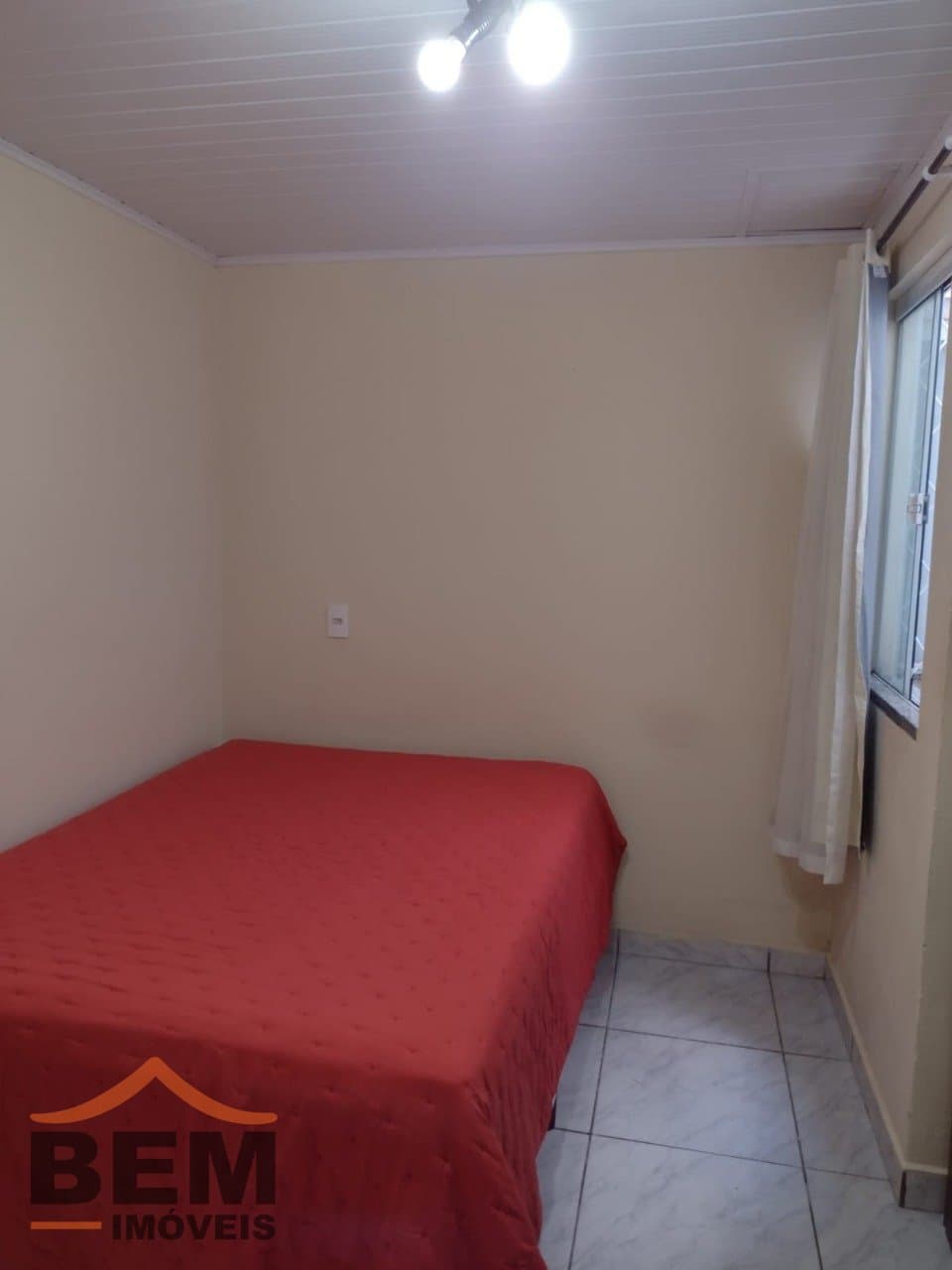 Kitnet para Locação com 1 quarto e 25m² no bairro Fazenda, em Itajaí