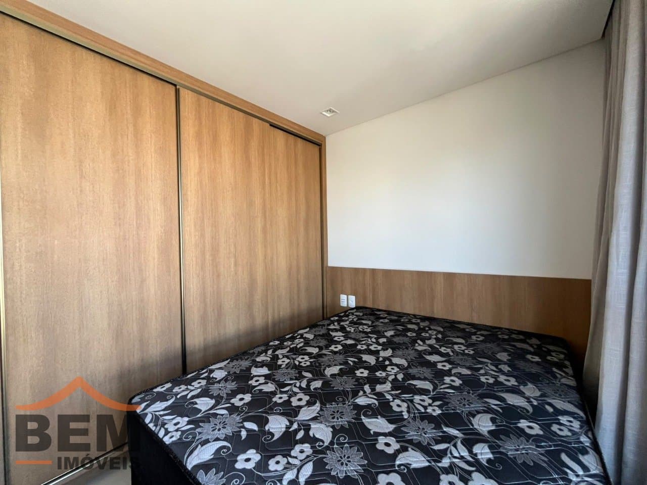 Apartamento para Locação com 1 quarto e 40m² no bairro Centro, em Itajaí