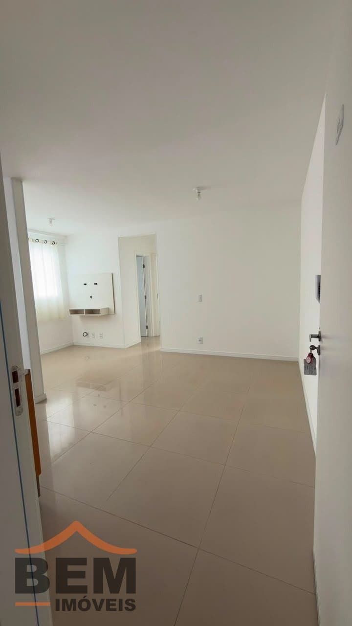 Apartamento para Locação com 2 quartos e 50m² no bairro Carvalho, em Itajaí