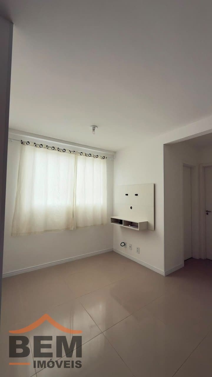 Apartamento para Locação com 2 quartos e 50m² no bairro Carvalho, em Itajaí