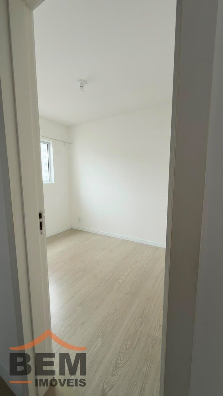 Apartamento para Locação com 2 quartos e 50m² no bairro Carvalho, em Itajaí