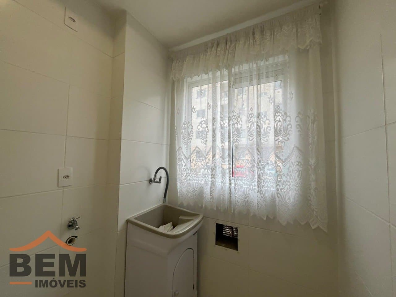 Apartamento para Locação com 2 quartos e 48m² no bairro Itaipava, em Itajaí