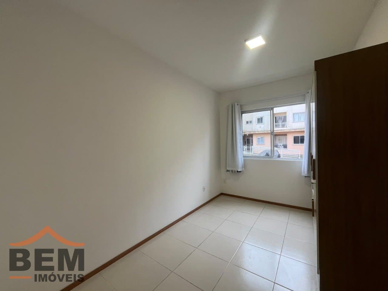 Apartamento para Locação com 2 quartos e 48m² no bairro Itaipava, em Itajaí