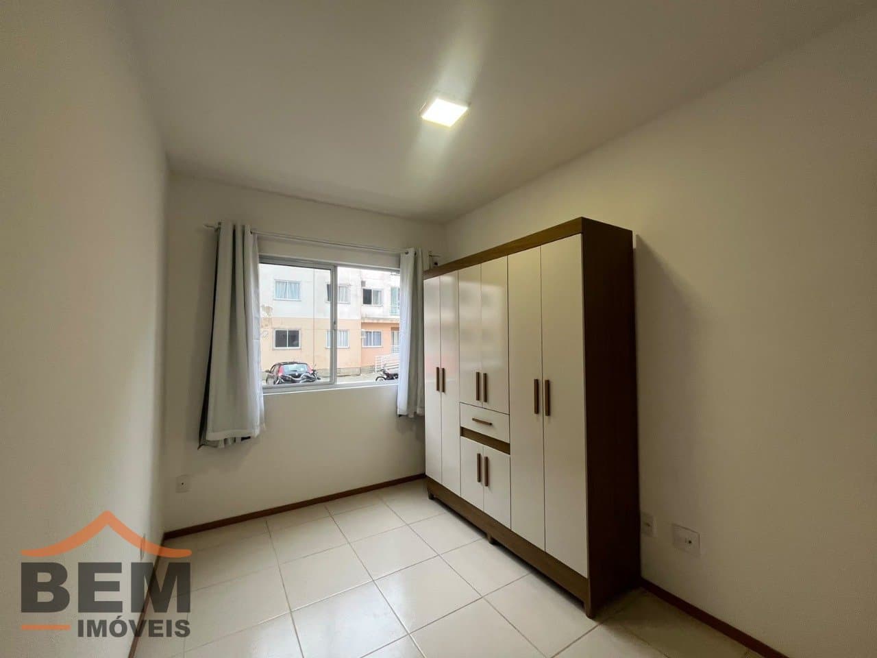 Apartamento para Locação com 2 quartos e 48m² no bairro Itaipava, em Itajaí