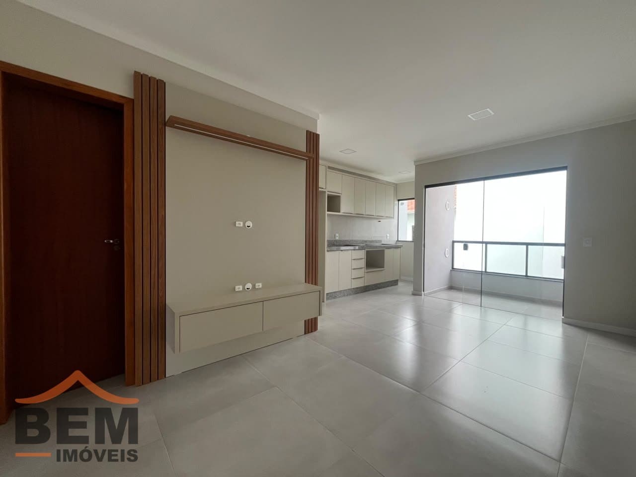 Apartamento para Locação com 2 quartos e 60m² no bairro São João, em Itajaí