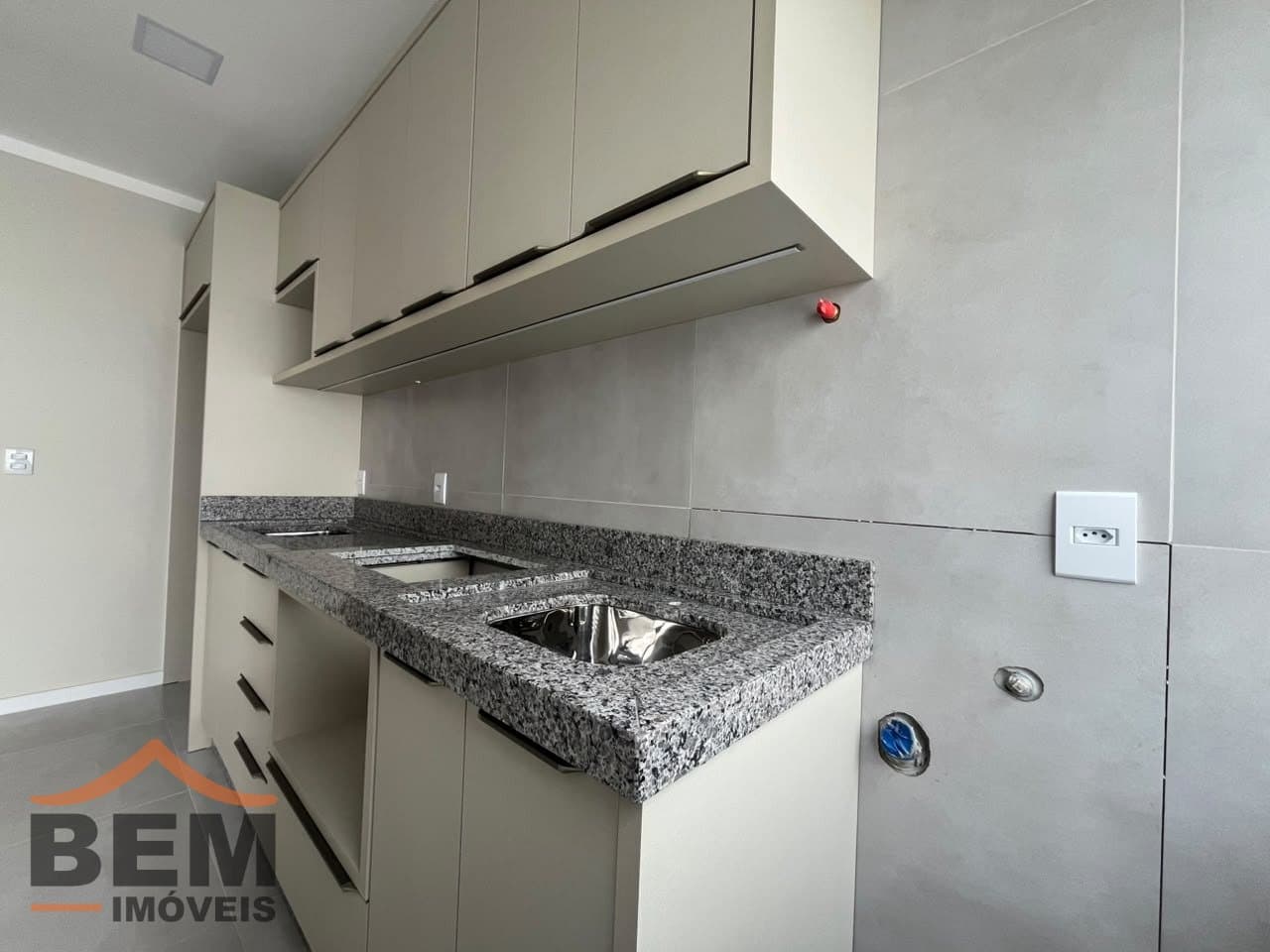 Apartamento para Locação com 2 quartos e 60m² no bairro São João, em Itajaí