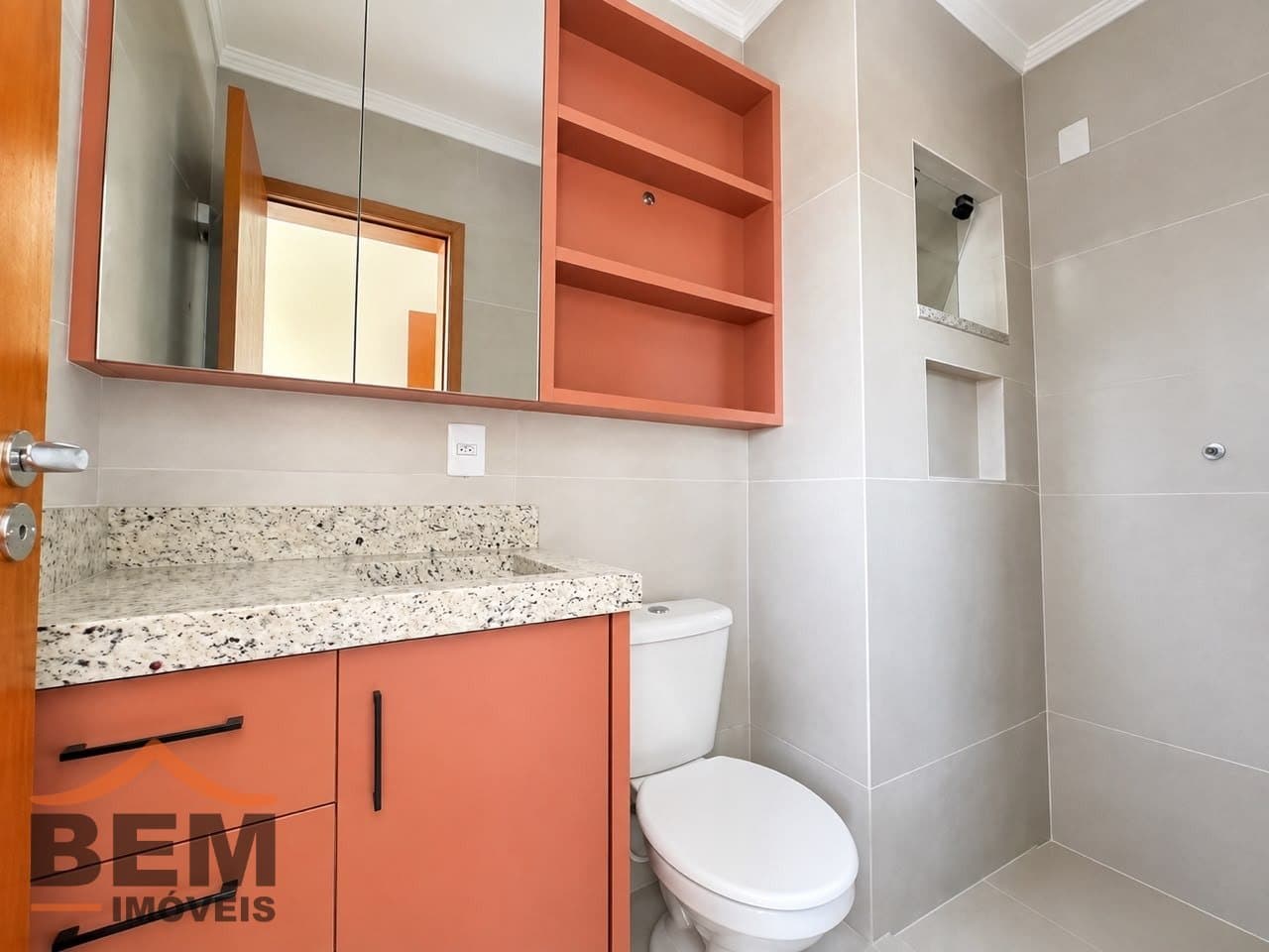 Apartamento para Locação com 2 quartos e 60m² no bairro São João, em Itajaí