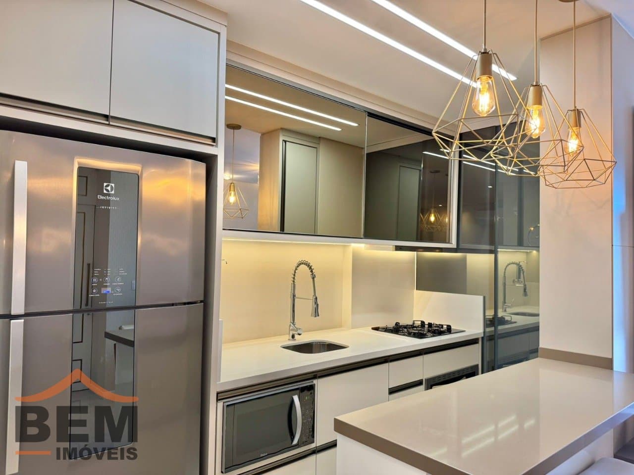 Apartamento para Venda com 3 quartos e 96m² no bairro Vila Operária, em Itajaí