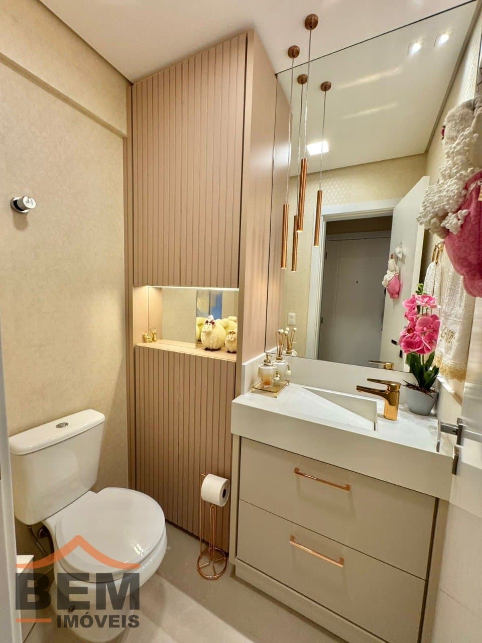 Apartamento para Venda com 3 quartos e 96m² no bairro Vila Operária, em Itajaí