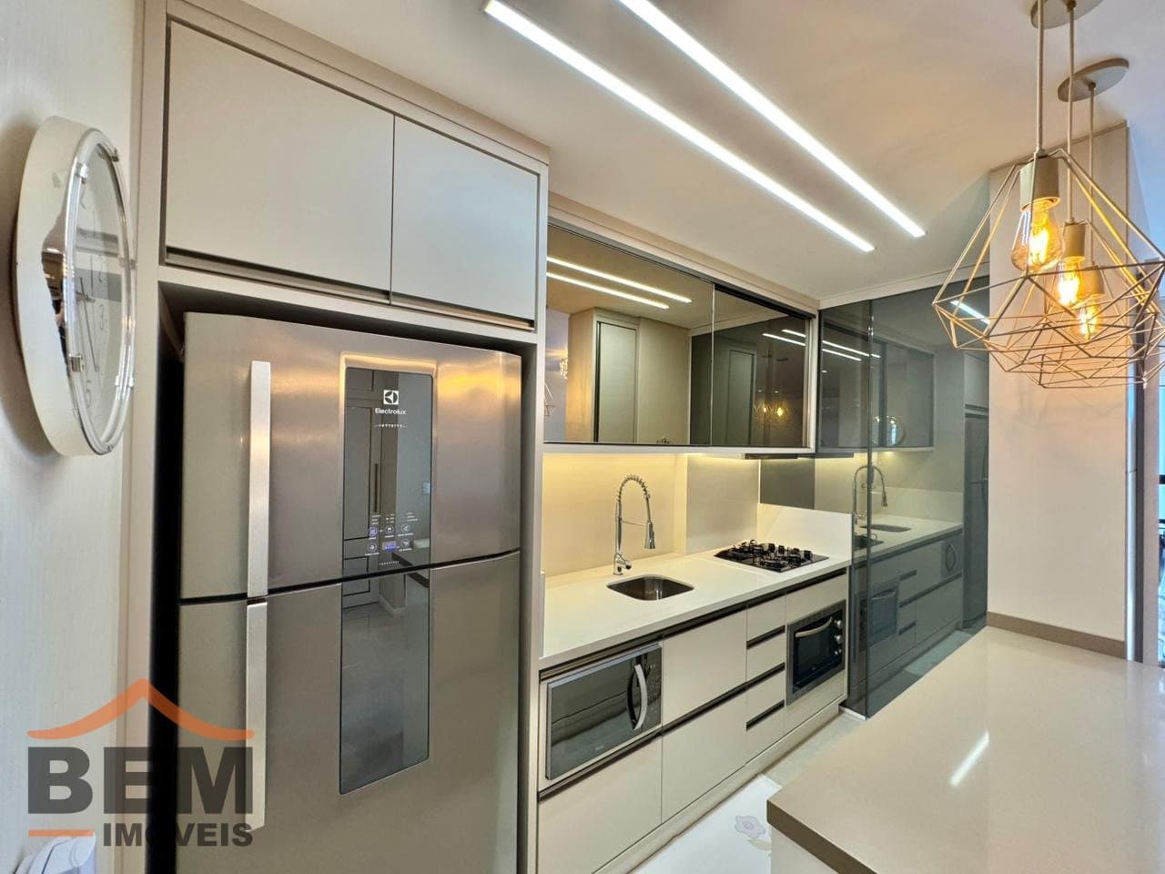 Apartamento para Venda com 3 quartos e 96m² no bairro Vila Operária, em Itajaí