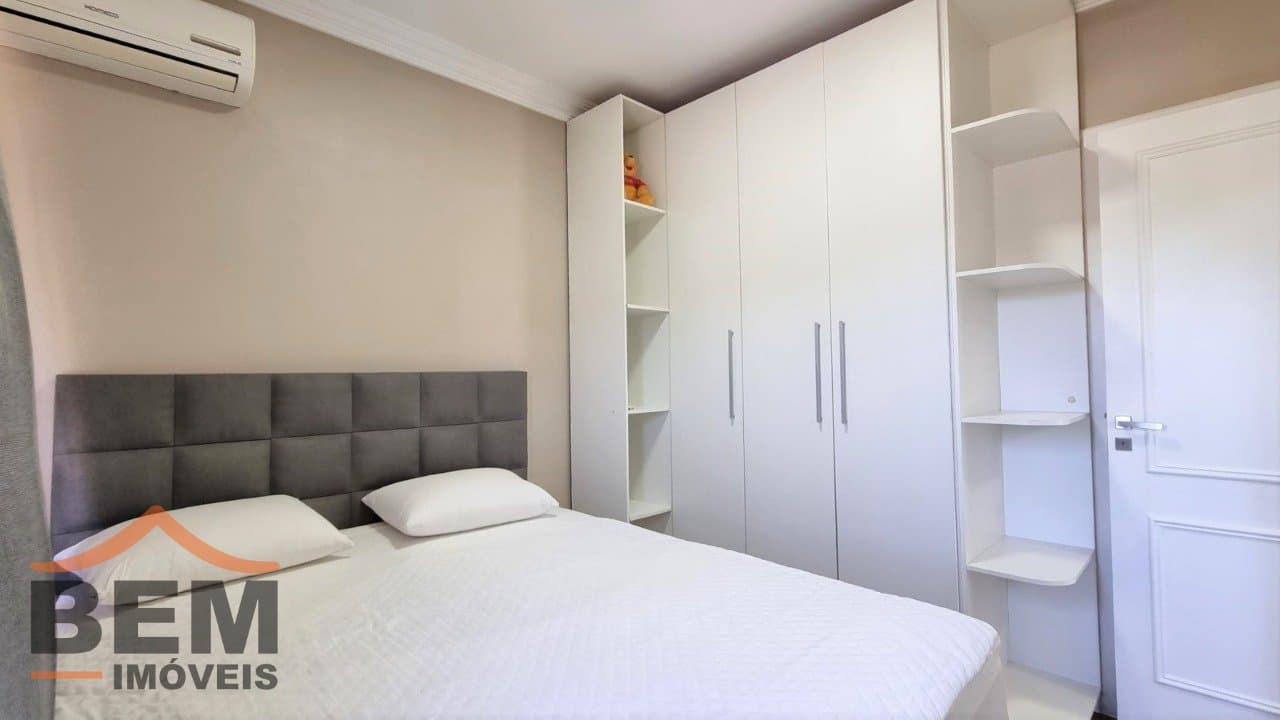 Casa para Venda com 4 quartos e 350m² no bairro Ariribá, em Balneário Camboriú