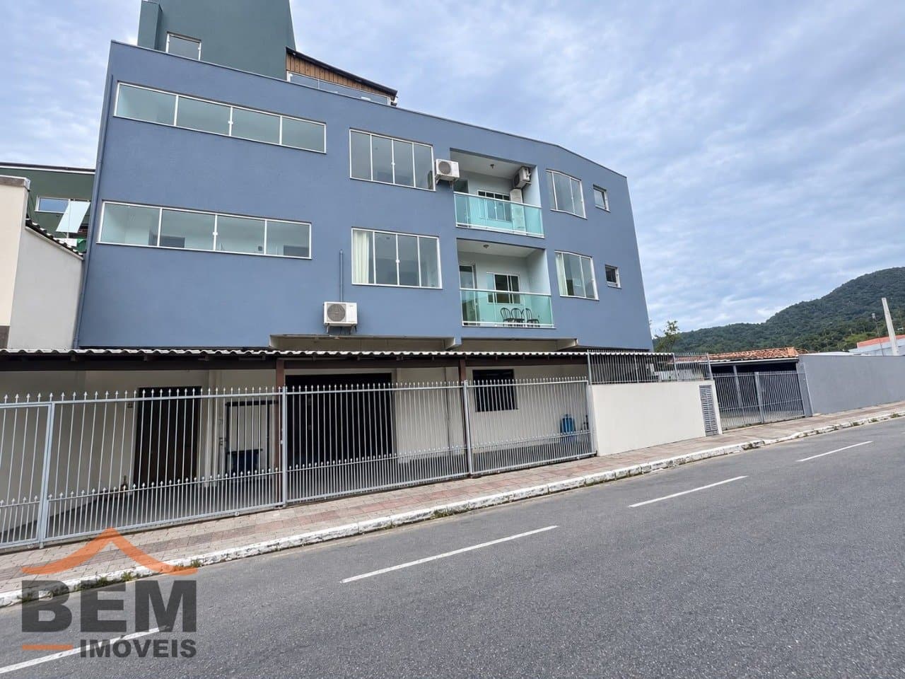 Apartamento para Locação com 2 quartos e 98m² no bairro Dom Bosco, em Itajaí
