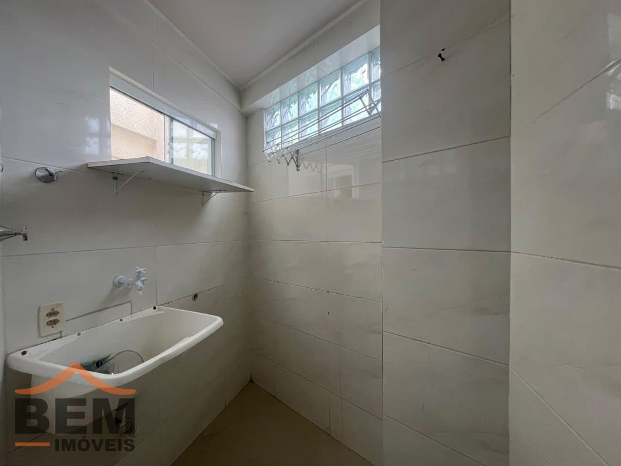 Apartamento para Locação com 2 quartos e 98m² no bairro Dom Bosco, em Itajaí