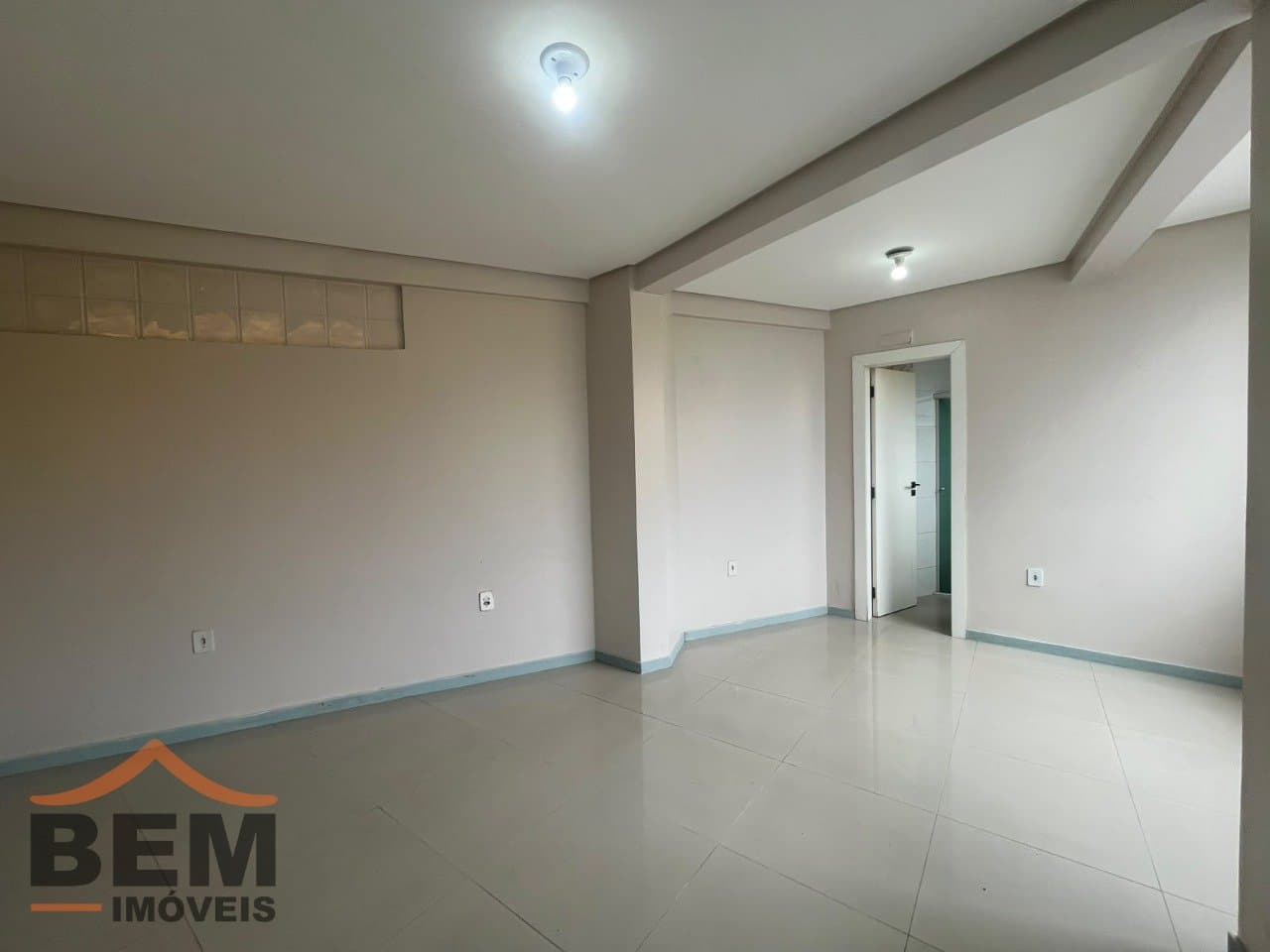 Apartamento para Locação com 2 quartos e 98m² no bairro Dom Bosco, em Itajaí