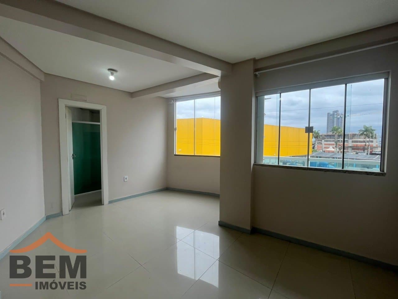 Apartamento para Locação com 2 quartos e 98m² no bairro Dom Bosco, em Itajaí